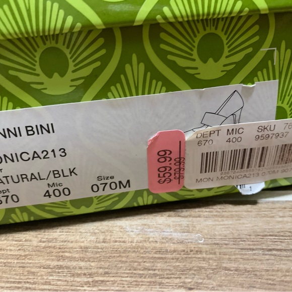 Cheetah print heels! Only worn twice. - Picture 6 of 6